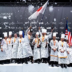 クープ・デュ・モンド2025での日本チーム優勝シーン