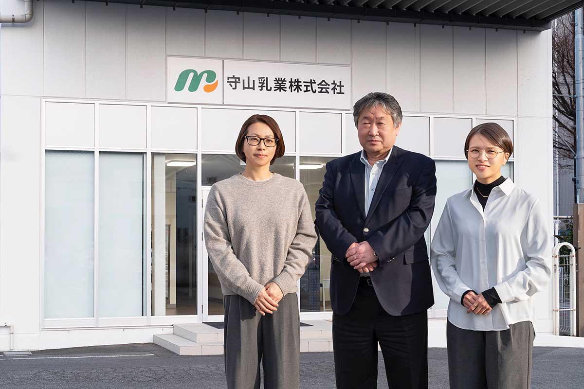 守山乳業、FAX注文のパンク状態を打破。受注業務のデジタル化で“攻め”の体制へ