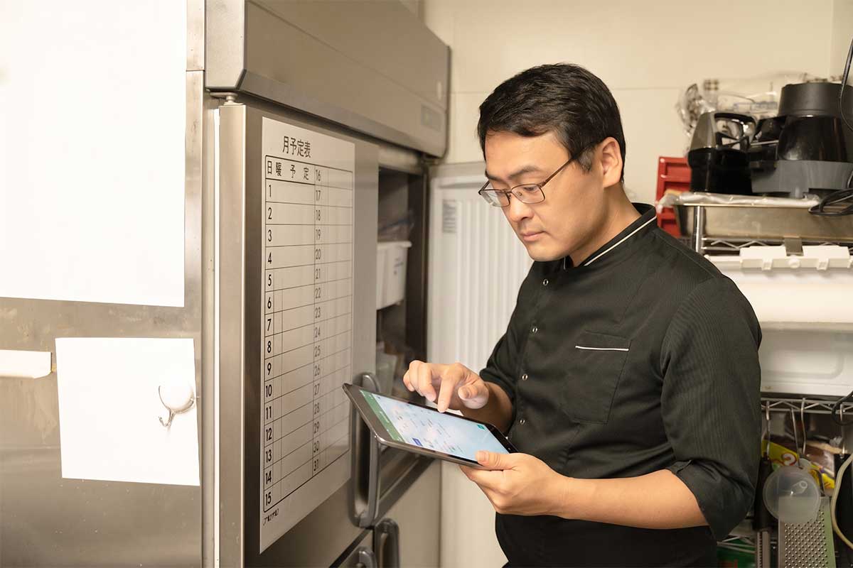 調理・接客・店舗管理で使える、「飲食業労働生産性向上支援補助金」の応募方法と注意点