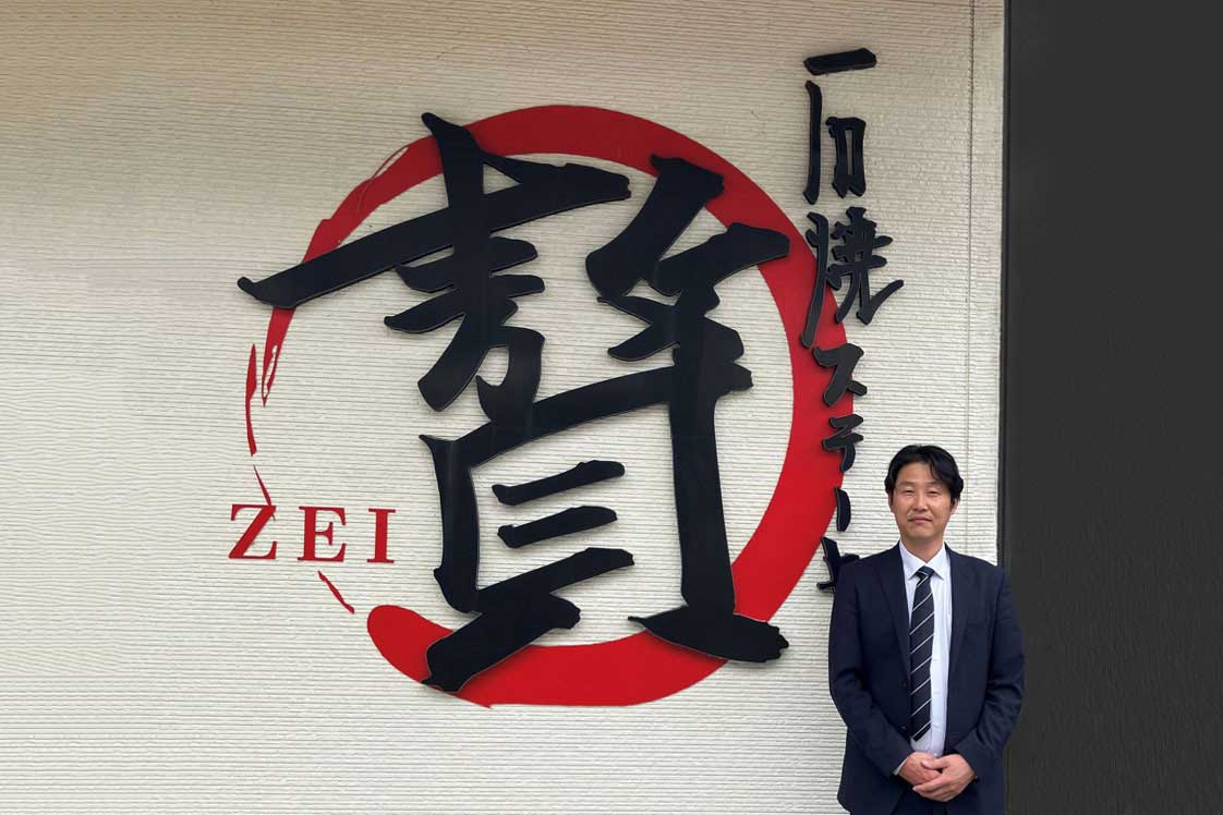 新人社員でもミス・ストレスの少ない店舗運営を実現。人を活かせる環境をITで構築~ステーキ・ハンバーグさる~ん・石焼ステーキ贅
